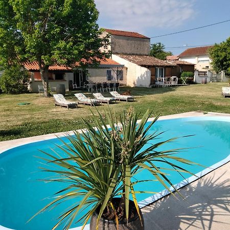 Villa Les Morines Eyrans-de Soudiac Exterior foto